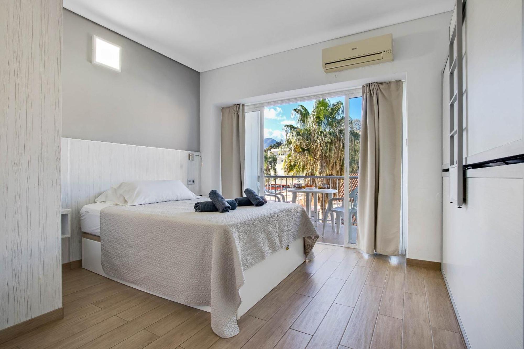 Carihuela Palace 418 By Ivi Real Estate ตอร์เรโมลิโนส ภายนอก รูปภาพ